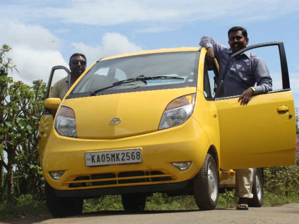 ரீடர்ஸ் ரிவியூ