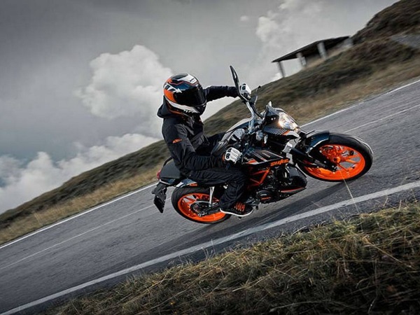  பெர்ஃபார்மென்ஸ்