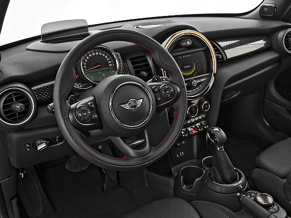  பாதுகாப்பு அம்சங்கள்