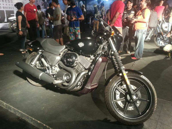 ஹார்லியின் ஸ்ட்ரீட் 750 தரிசனம்