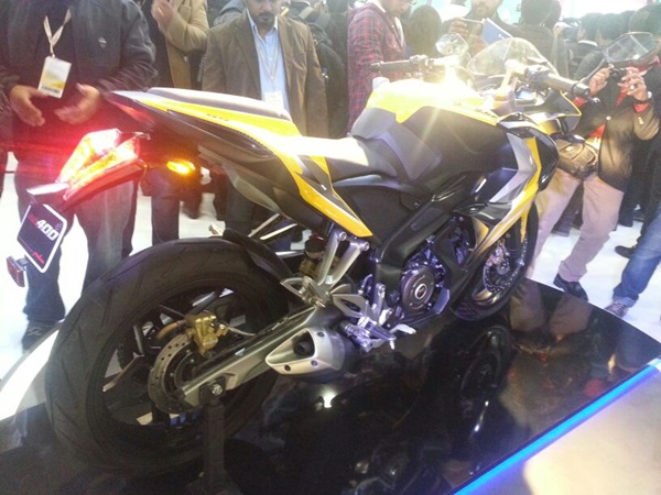 பல்சர் எஸ்எஸ் 400