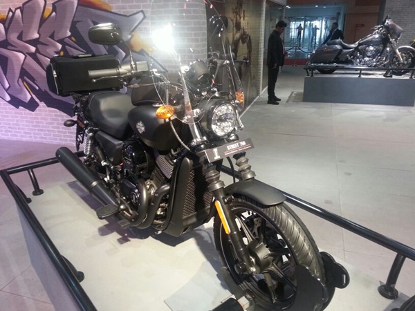 எஞ்சின்