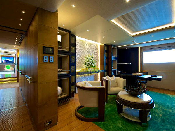 துபாய் சர்வதேச படகு கண்காட்சி