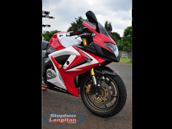 ஹெட்லைட்