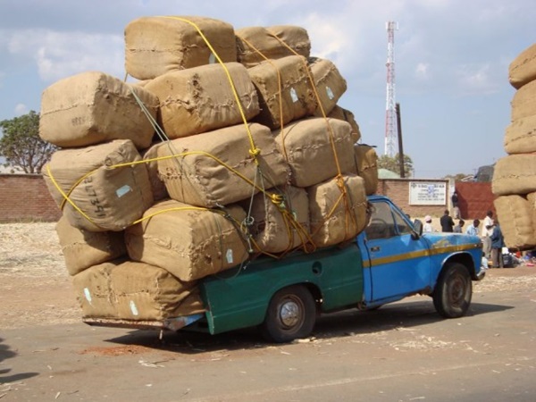 இந்த பாரம் போதுமா... இன்னும் கொஞ்சம் வேணுமா?!