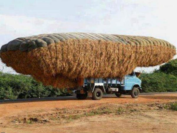  வைக்கோல் டிரக்குகள்