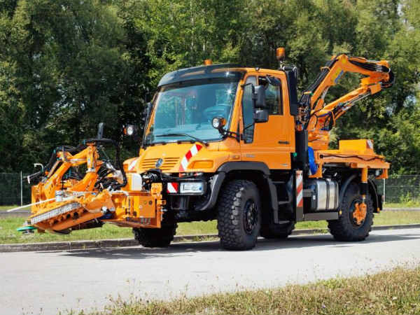 வித்தியாசமான ஆட்டோமொபைல் படங்கள்