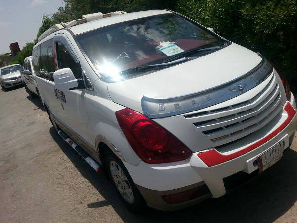 வித்தியாசமான ஆட்டோமொபைல் படங்கள்