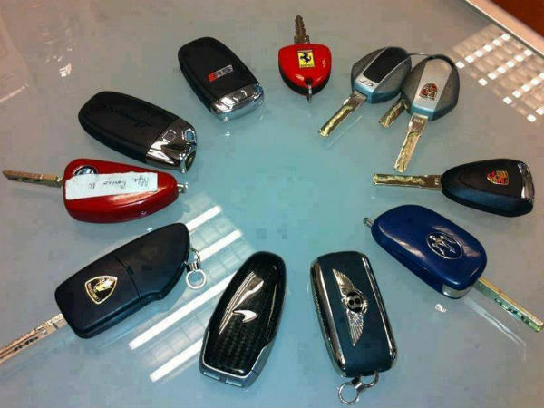 வித்தியாசமான ஆட்டோமொபைல் படங்கள்