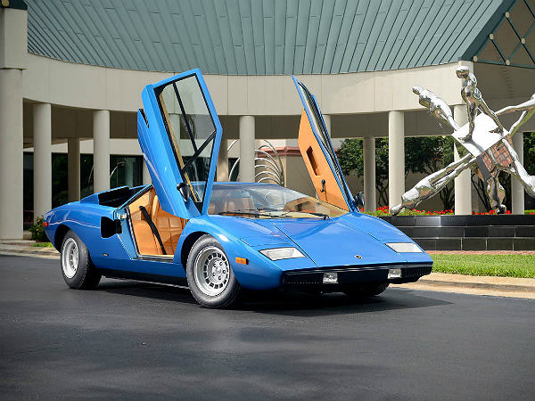  லிமிடேட் எடிசன்