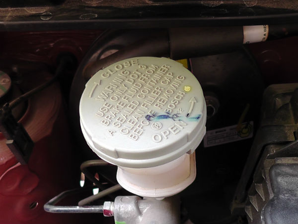  தரைவிரிப்பு தீயும் வாடை