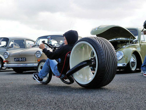 சுவாரஸ்யமான ஆட்டோமொபைல் படங்கள்