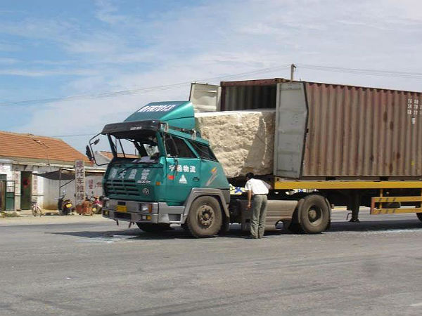 ஆச்சரியம் தரும் விபத்துக்கள்