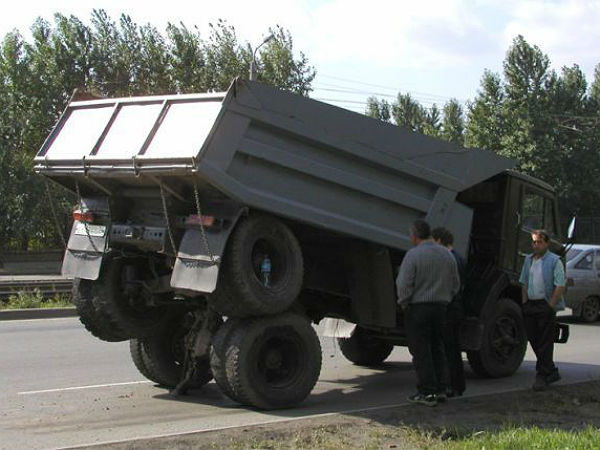 ஆச்சரியம் தரும் விபத்துக்கள்
