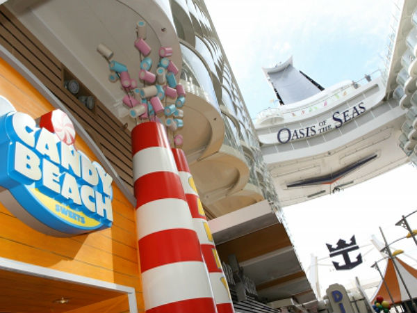 ஒயாசீஸ் ஆஃப் தி சீஸ் கப்பலின் படங்கள்