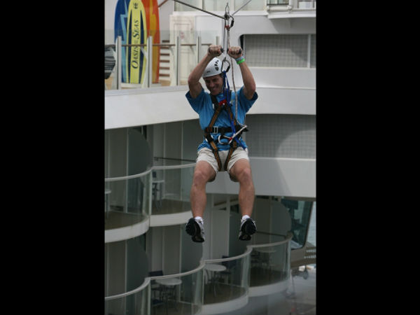 ஒயாசீஸ் ஆஃப் தி சீஸ் கப்பலின் படங்கள்