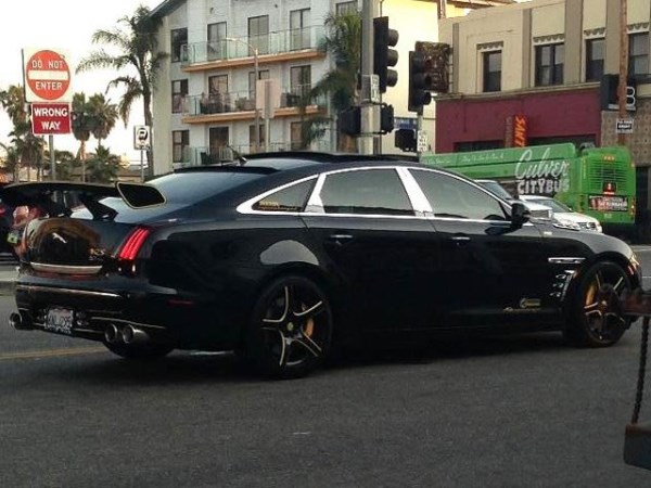 சுவாரஸ்ய கார் படங்கள்