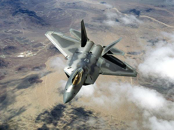 1.லாக்ஹீட் மார்டின்/போயிங் எஃப்- 22 ராப்டர்(அமெரிக்கா)