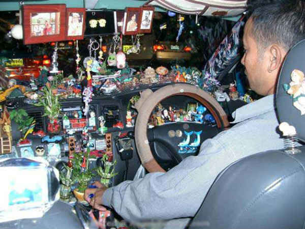 அலங்கோலமான அலங்காரம்