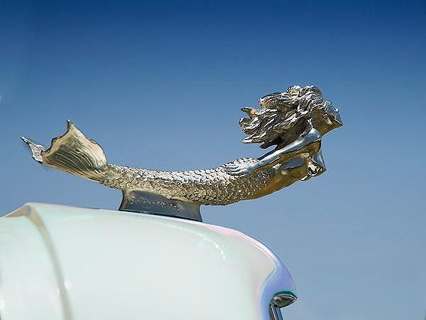 கார் ஆபரணச் சின்னங்கள்