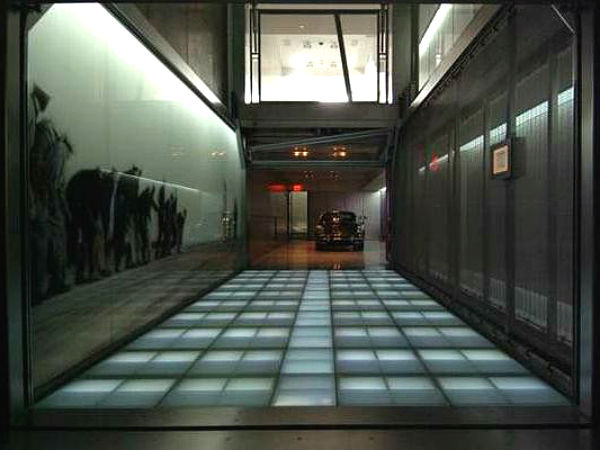 10.ஜெர்ரி சென்ஃபெல்டு