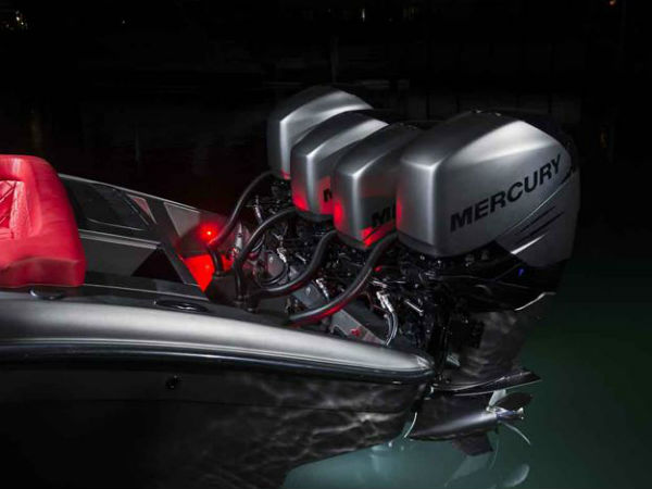 படகு எஞ்சின்