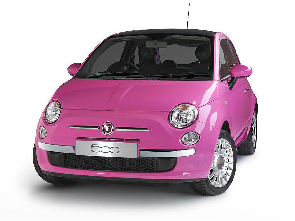 பெண்களை ஈர்க்கும் இளஞ்சிவப்பு கார்கள்