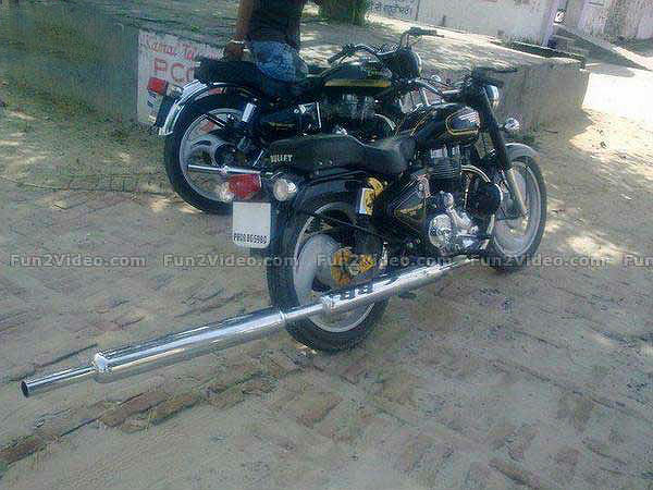 சுவாரஸ்யமான பைக் படங்கள்