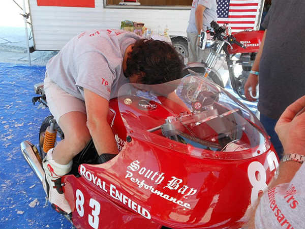 பிரபல ட்யூனர்