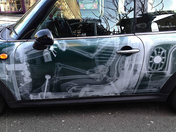 ரசிக்க வைக்கும் கார் ஓவியங்கள்