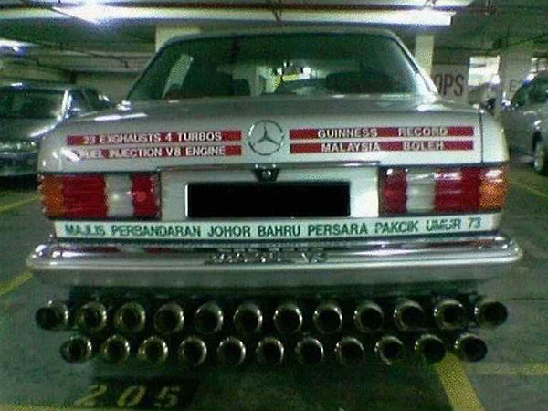 விதவிதமான கார் எக்ஸ்சாஸ்ட் பைப்புகள்