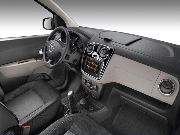 தாராள இடவசதி