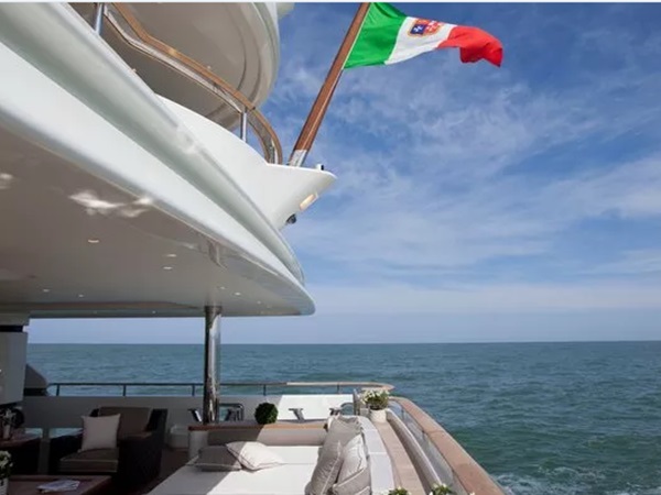 எஞ்சின்