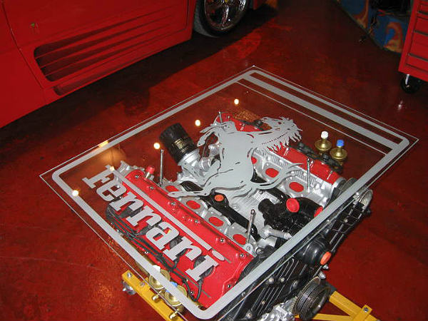 கார் எஞ்சின் காபி மேஜைகள்