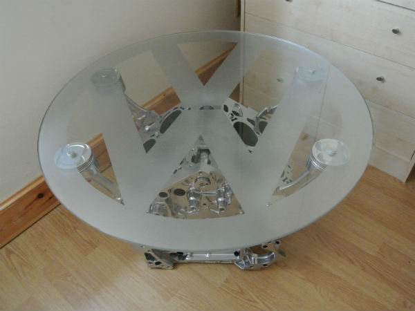 கார் எஞ்சின் காபி மேஜைகள்