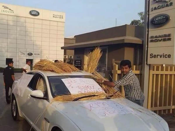  வைக்கோல் கட்டுகள்