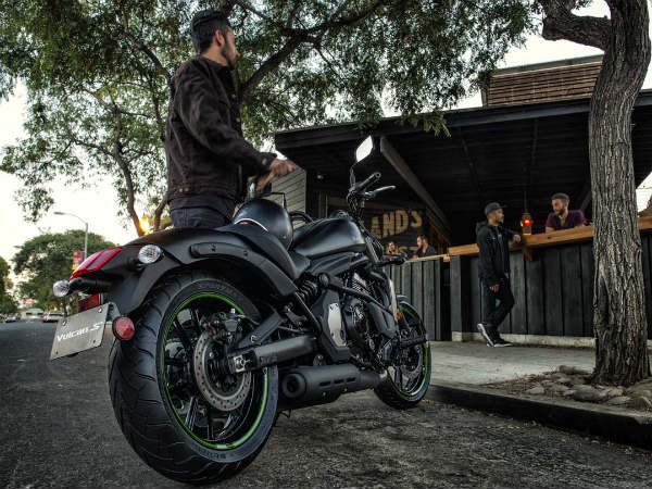 போட்டியாளர்