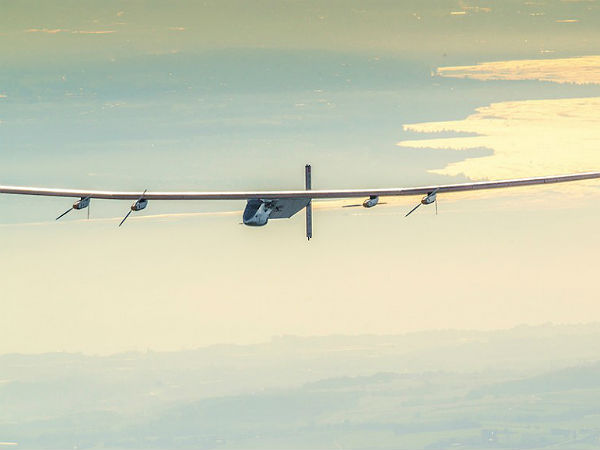  பிரம்மாண்ட இறக்கைகள்