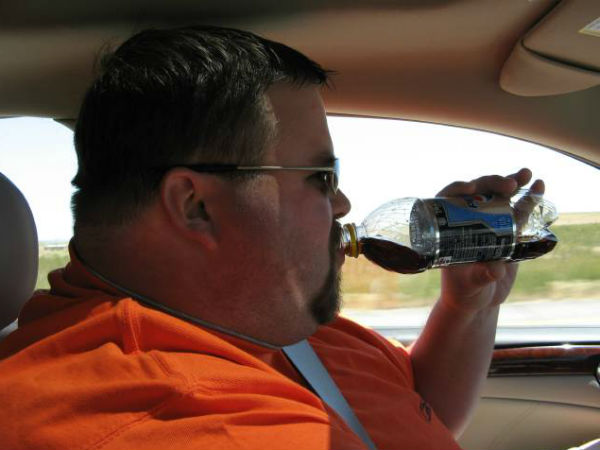 தண்ணீர் குடிப்பது