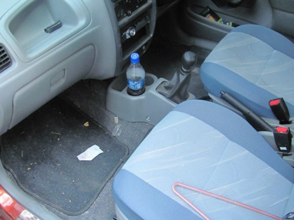 தூசி தும்பட்டிகள்