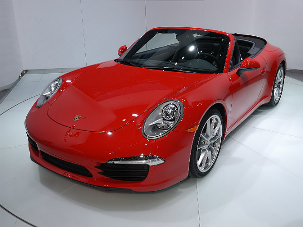 4.போர்ஷே 911