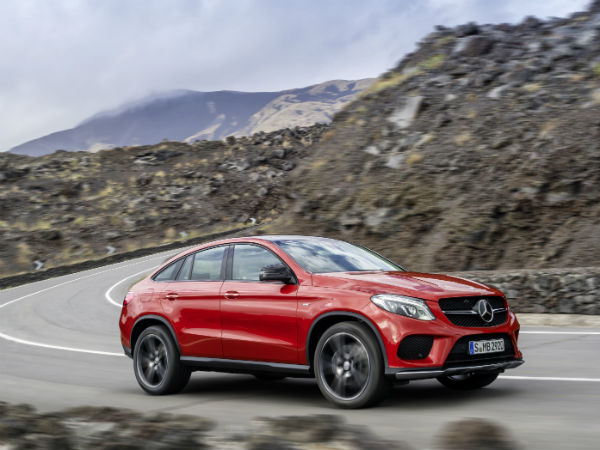 பக்கவாட்டுத் தோற்றம்