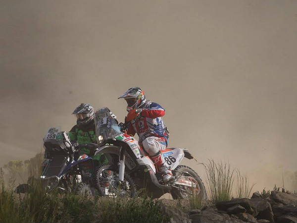 பந்தய அம்சங்கள்