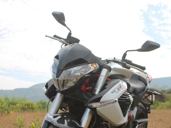 3.முகப்பு டிசைன்