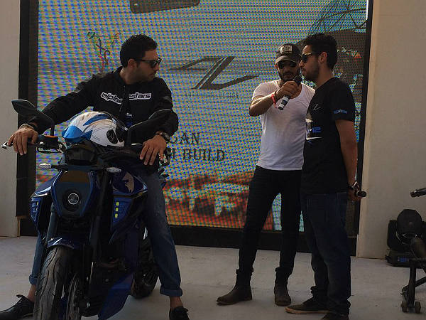 24. யூவி பைக்