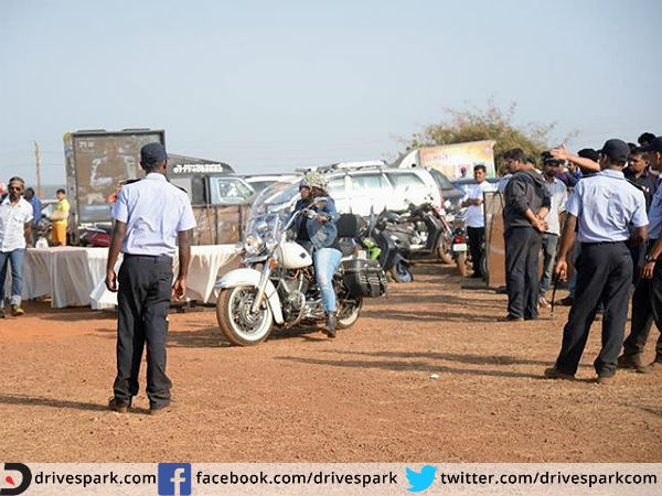 பைக் பிரியை