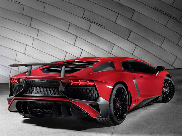 சிறப்பம்சங்கள்