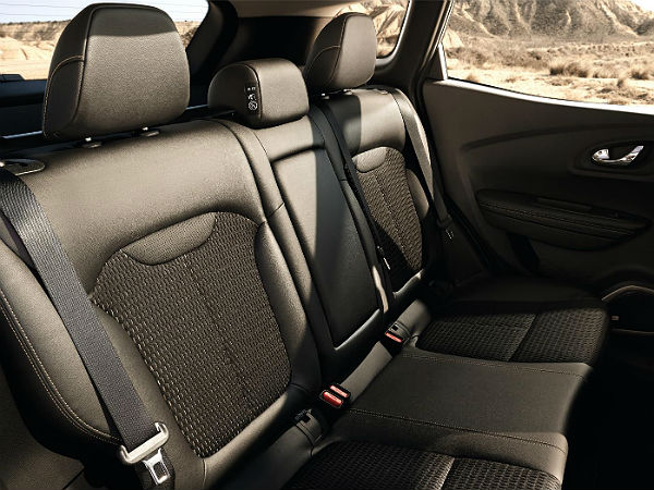 பாதுகாப்பு வசதிகள்