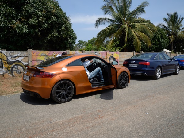 ஆடி கார்களின் சங்கமம்