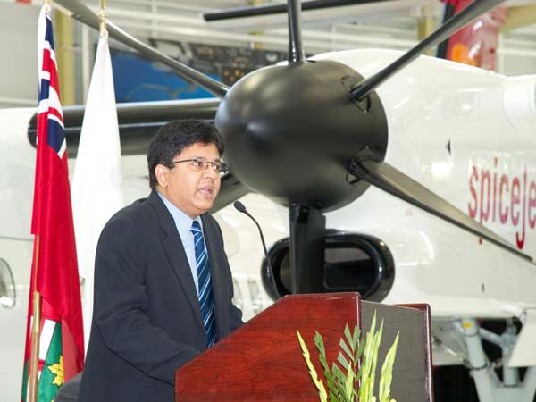 ரகசியமாய்...